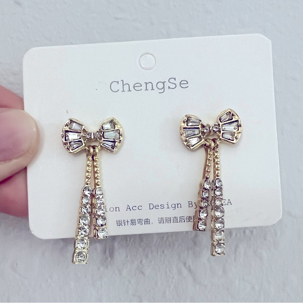 Rhinestone Bow Stud Dangle Earrings